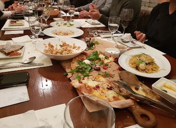 south-korea/naejangsan-national-park/restaurant/market-o-apgujeong