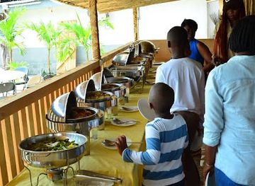 gabon/kongou-falls/restaurant/restaurant-okande