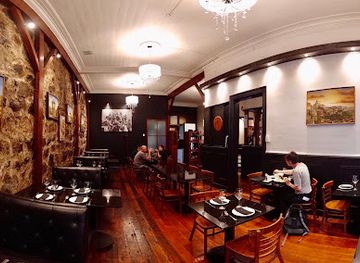 chile/valparaiso/restaurant/il-paparazzo-ristorante-winebar