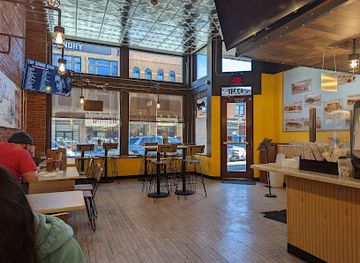 south-dakota/sioux-falls/restaurant/fancy-bowl