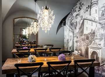 czechia/cesky-krumlov/restaurant/retro-cafe