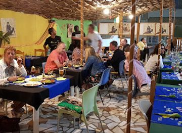 cabo-verde/santa-maria/restaurant/george-s