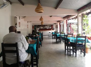 senegal/ziguinchor/restaurant/makari