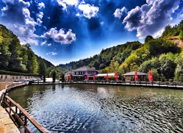 bosnia-and-herzegovina/krajina/restaurant/ribnjak-izvor