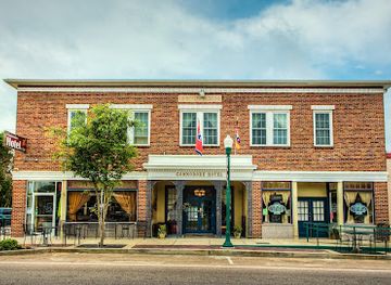tennessee/buffalo-river-valley/restaurant/commodore-hotel-cafe