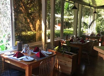 kenya/mount-kenya-region/restaurant/randall-place