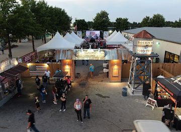 arkansas/rogers/restaurant/rockin-pig-rogers-pig-pen-entertainment-venue