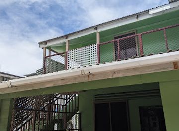 marshall-islands/majuro/restaurant/lucky-star-mon-reader