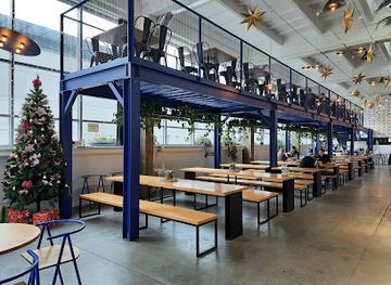 poland/kurpie/restaurant/hala-lipowa-street-food-craft-beers-cocktail-bar