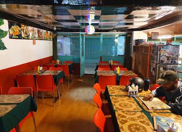 india/ladakh/restaurant/gesmo-restaurant-italian-pizza-indian-food-western-food-chinese-food-special-burger