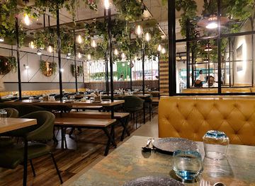 india/lucknow/hazratganj/restaurant/ritz-continental