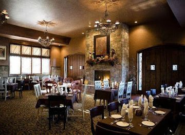 illinois/garden-of-the-gods/restaurant/walker-s-bluff