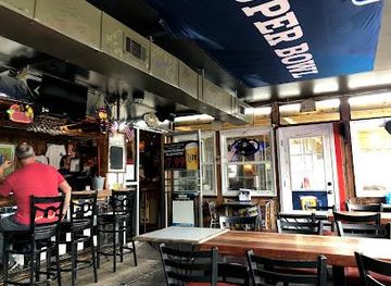 florida/panhandle/restaurant/kenny-d-s