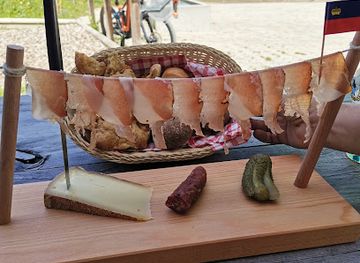 liechtenstein/gnalp-trail/restaurant/alp-pradamee