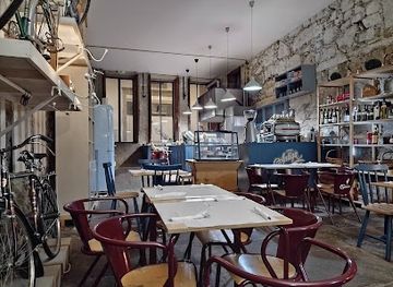 portugal/viana-do-castelo/restaurant/a-moda-antiga-retro-market-bistro