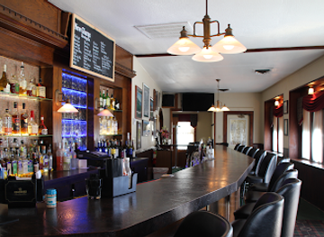 wisconsin/kettle-moraine-state-forest/restaurant/nono-s-supper-club