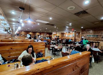 tennessee/pigeon-forge/restaurant/sawyer-s-farmhouse-breakfast