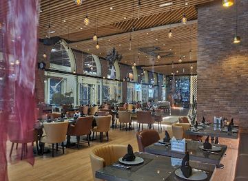 qatar/the-pearl-qatar/restaurant/nineteen-ninety-restaurant-1990