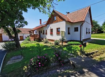 hungary/orseg/restaurant/orsegi-izek-portaja