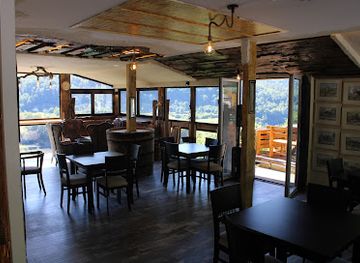 montenegro/moraca/restaurant/restaurant-pocinak