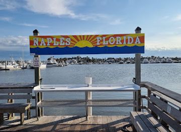 florida/naples-beach/restaurant/crayton-cove