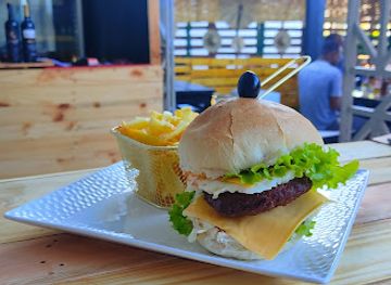 mozambique/sofala-province/restaurant/restaurante-tas