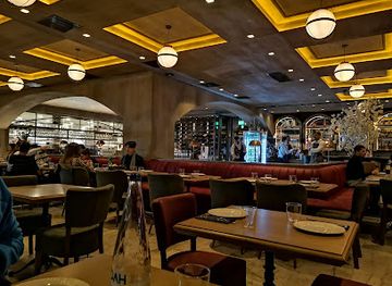 greece/heraklion/old-town/restaurant/kouzeineri