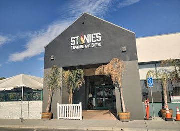 california/salinas-valley/restaurant/stonies-taphouse-bistro