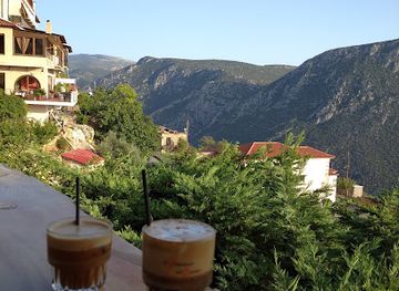 greece/mount-parnassus/restaurant/astra-cafe-restaurant