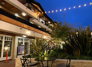 california/carmel-by-the-sea/restaurant/flying-fish-grill