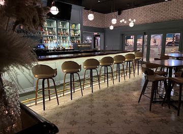 illinois/naperville/restaurant/bev-s