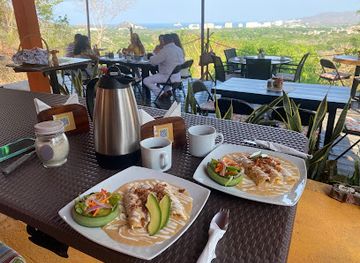 mexico/ixtapa-zihuatanejo/restaurant/el-mirador-de-ixtapa