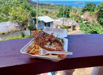 grenada/grenville/restaurant/bumpy-corner-bar
