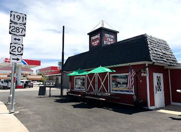 montana/beartooth-highway/restaurant/firehole-bar-b-que-co