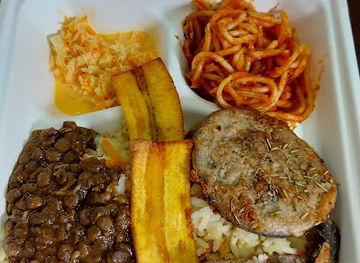 saint-vincent-and-the-grenadines/barrouallie/restaurant/containers-delite