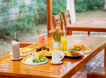 philippines/bohol/restaurant/kahoy-cafe-bistro