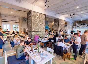 ukraine/kyiv/podil/restaurant/chornomorka-podil