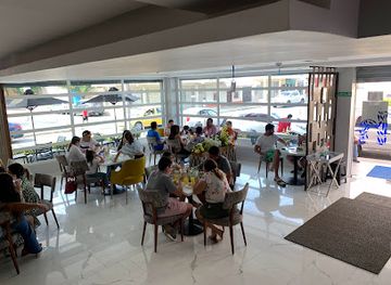 ecuador/manabi-region/restaurant/chavecito-restaurant