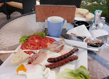 montenegro/niksic/restaurant/pizzeria-angolo