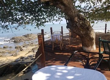 cameroon/kribi-beach/restaurant/restaurant-cabaret-fleur-marine