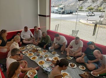 oman/musandam-peninsula/restaurant/mazahbi-al-yeman