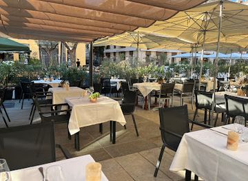 france/marseille/vieux-port/restaurant/restaurant-les-arcenaulx-marseille-vieux-port