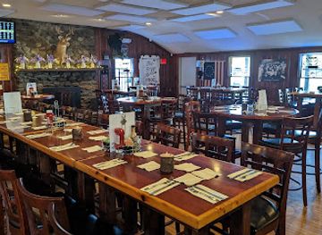 massachusetts/mohawk-trail-state-forest/restaurant/knox-trail-inn