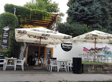 hungary/vac/restaurant/repeta-fish-chips