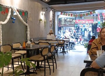 vietnam/hanoi/restaurant/hang-qua-restaurant-asian-fusion-food-coffee