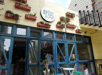 hungary/pecs/restaurant/speci-pho