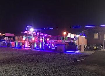 ghana/mamprugu/restaurant/do-plux-empire-restaurant-gym-pub-washing-bay-cash-out-services-guest-house