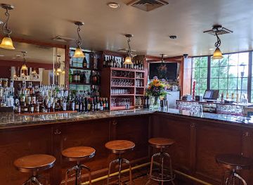 new-york/new-york-city/staten-island/restaurant/the-stone-house-at-clove-lakes