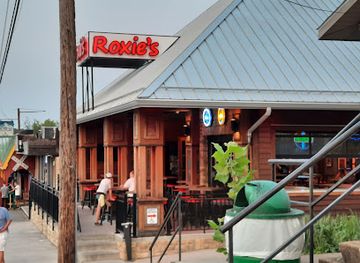 missouri/lake-of-the-ozarks/restaurant/roxies