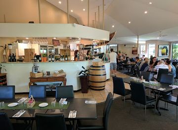 australia/darling-downs/restaurant/kingfishers-cafe-restaurant